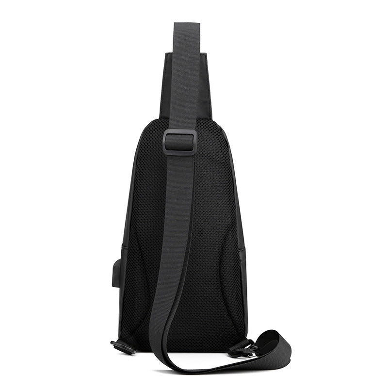 Cross-border new men's outdoor breast bag European and American trend usb breast bag sports anti-splashing messenger bag business backpack