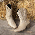 Western cowboy boots women's  embroidered chunky heel mid-calf boots new retro cross-border foreign trade plus size equestrian boots wholesale