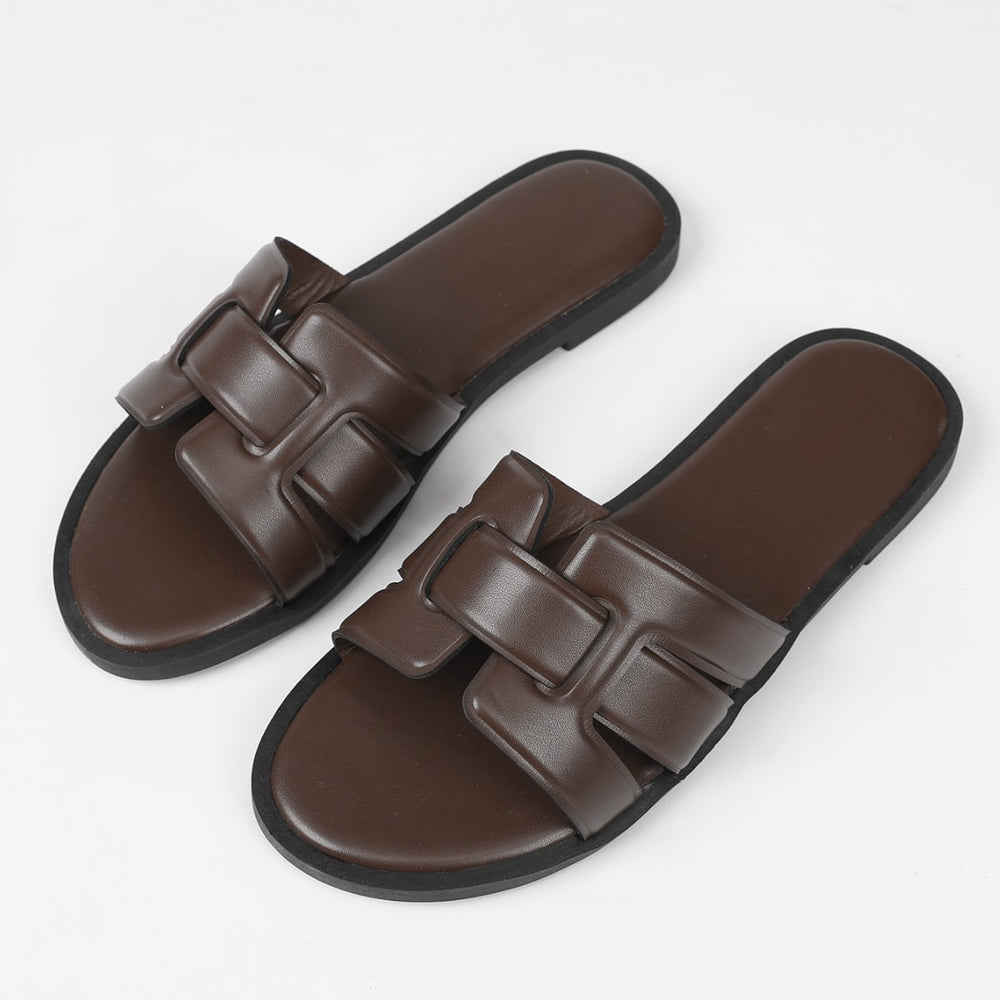 Plus size women's slides for cross-border e-commerce: versatile summer flat sandals, perfect for beach vacations and stylish beachwear