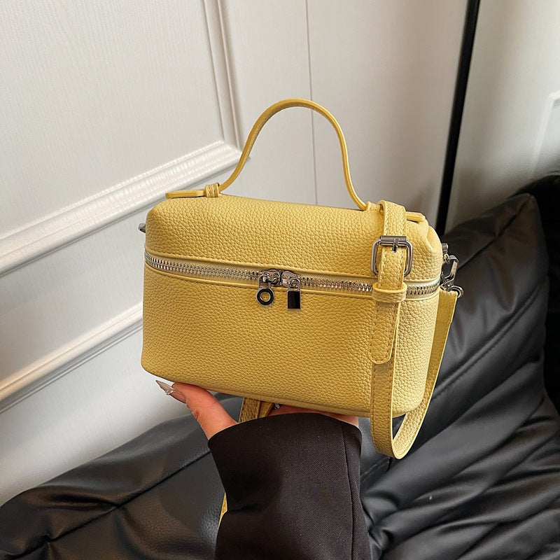 2025 summer new lunch box bag fashionable and simple women's bag commuting to work portable box bag crossbody small square bag