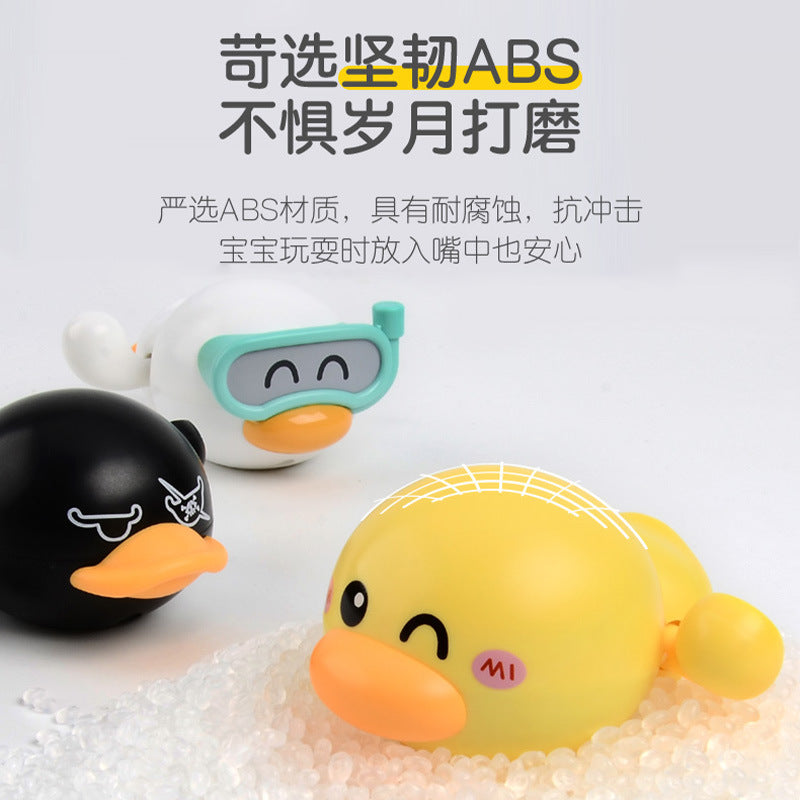 Baby bath and water play baby winding toy play duck bathroom beach summer wholesale cartoon