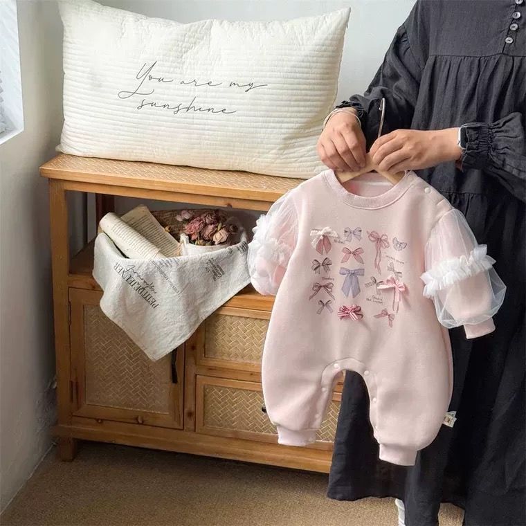 Spring & fall baby super cute baby onesie autum clothes princess style long sleeves khaki outing clothes super cute sweet
