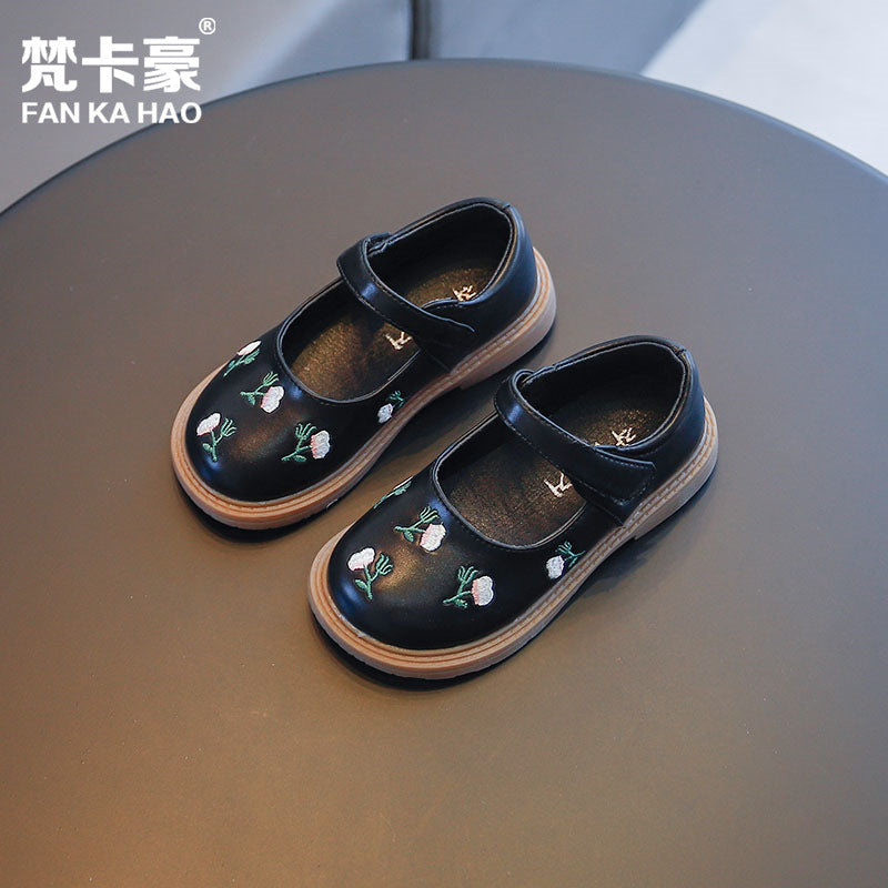 Girls' leather shoes - new autumn  collection: little girl's floral flats, soft sole, chinese style princess shoes for toddlers and young children