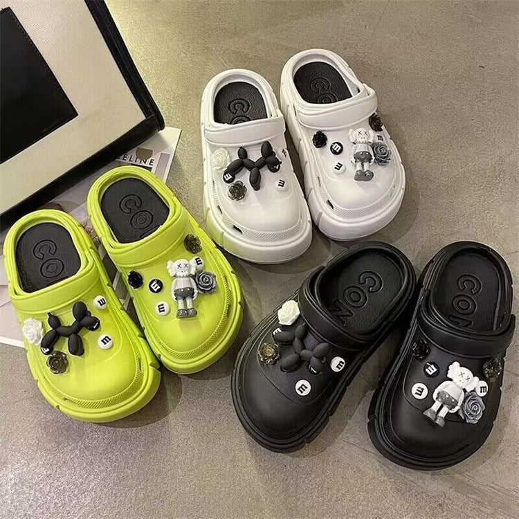 2024 hot style clogs for women wholesale summer outwear cute cartoon toe cap two-wear beach popular height-increasing sandals