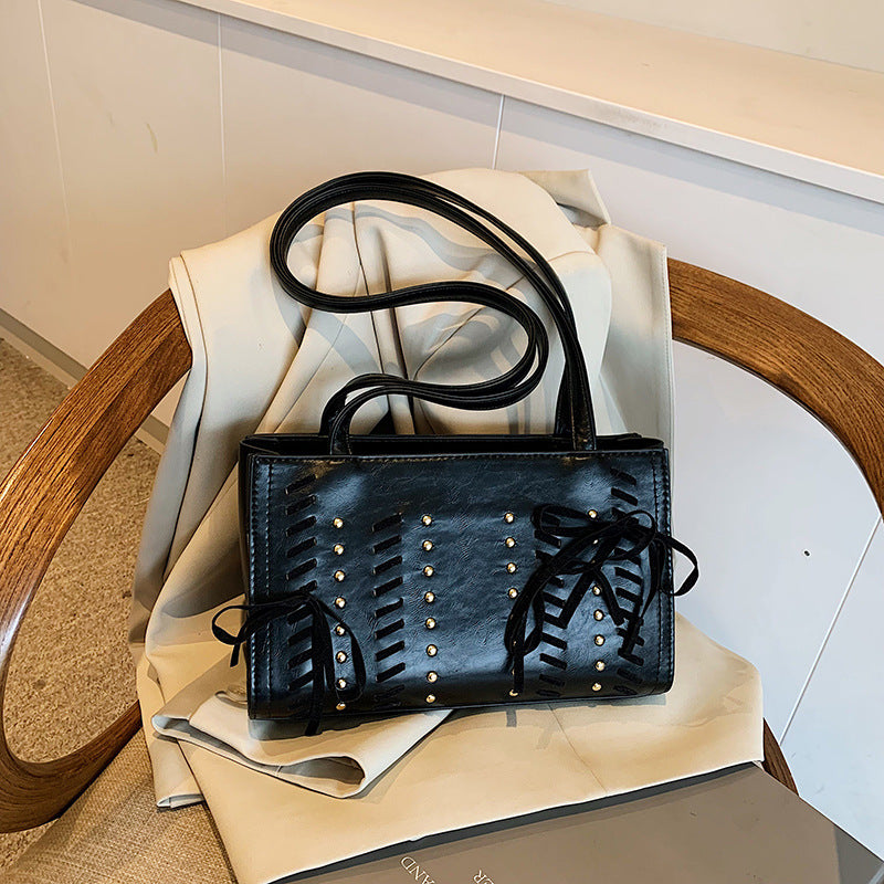 Retro texture underarm bag women's autumn and winter 2025 new simple and versatile tote bag large-capacity shoulder commuter bag