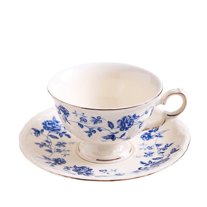 French-inspired, minimalist luxury afternoon tea milk mug, perfect for the office. classic retro ceramic teacup with a regal, courtly aesthetic