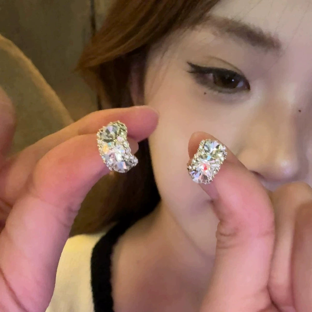 Tiktok viral: ultra-sparkling zircon earrings - women's luxury, unique, high-end hoop earrings. chic, sweet & edgy, influencer-approved, exquisite clip-on earrings