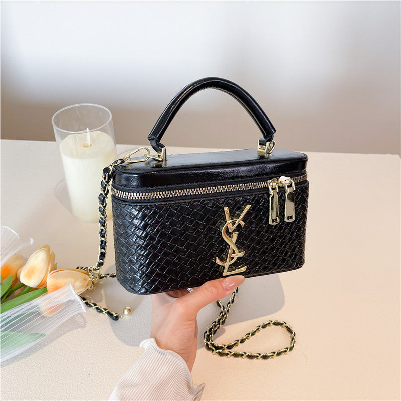 Cross-border French niche portable box bag women's summer diamond chain small square bag fashion commuter messenger mouth red envelope