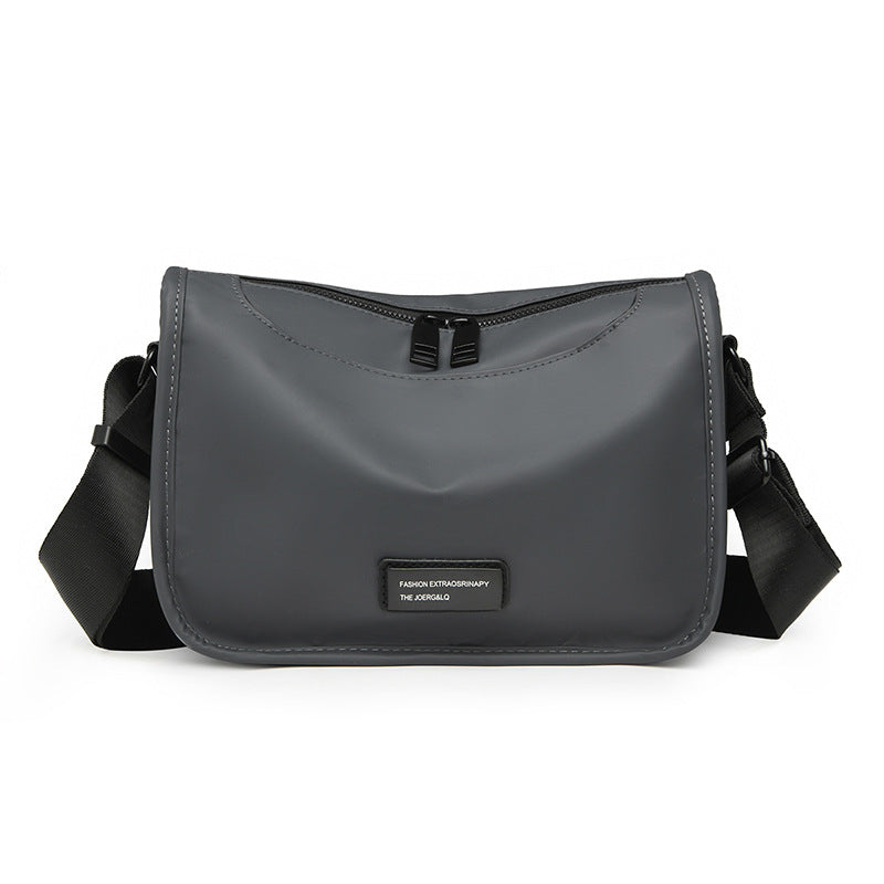 New fashion messenger bag, simple and versatile trend shoulder bag, light and multi-functional anti-splashing men's bag, commuter bag