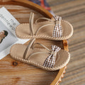 Women's slippers - stylish and versatile, new 2021 summer collection, perfect for beach and poolside, trendy thick-soled sandals and slides