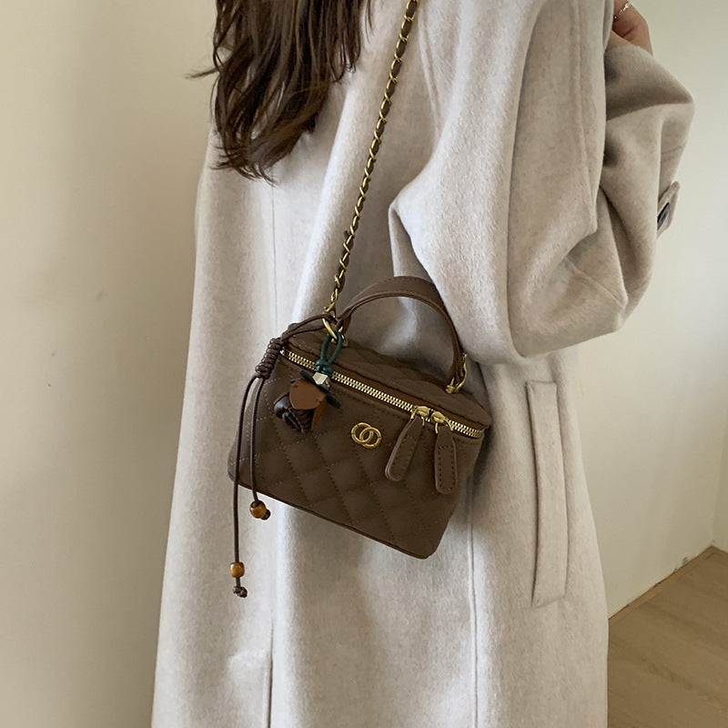 New quilted handbag - 2025 autumn collection: chic, versatile, and understated. a luxurious and unique small square bag for women, inspired by chanel, perfect for everyday commuting