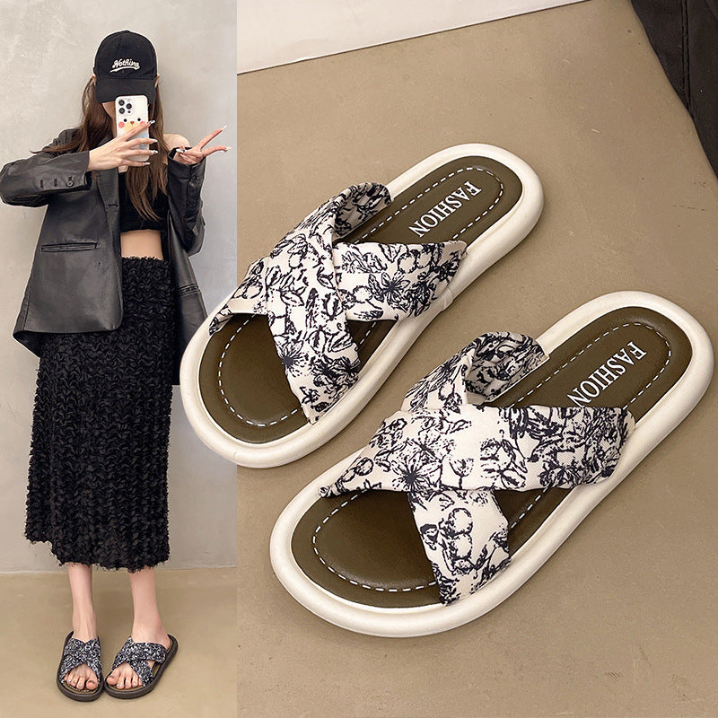 Women's flip-flops summer outdoor wear 2025 new cross-border fashion flip-flops non-slip versatile sandals women's