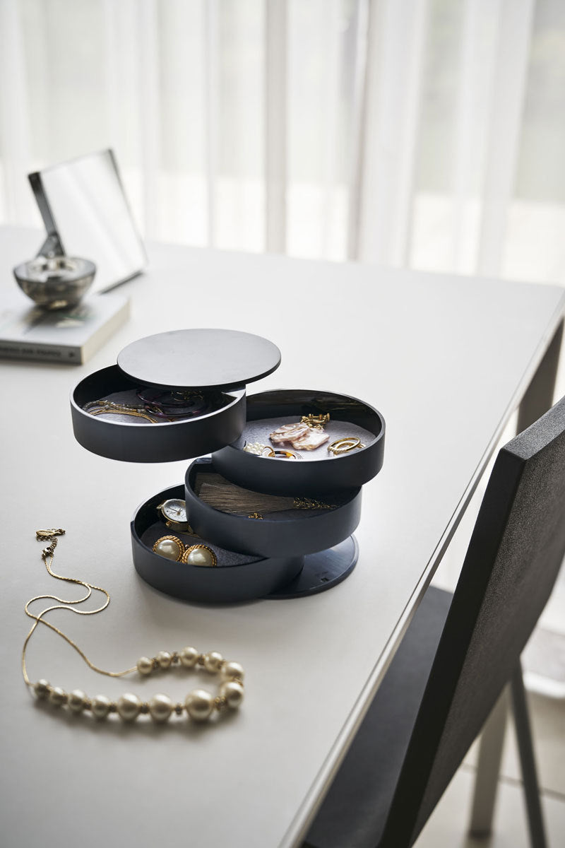 Japan Liheng, rotating jewelry box 4-layer jewelry storage box black and white