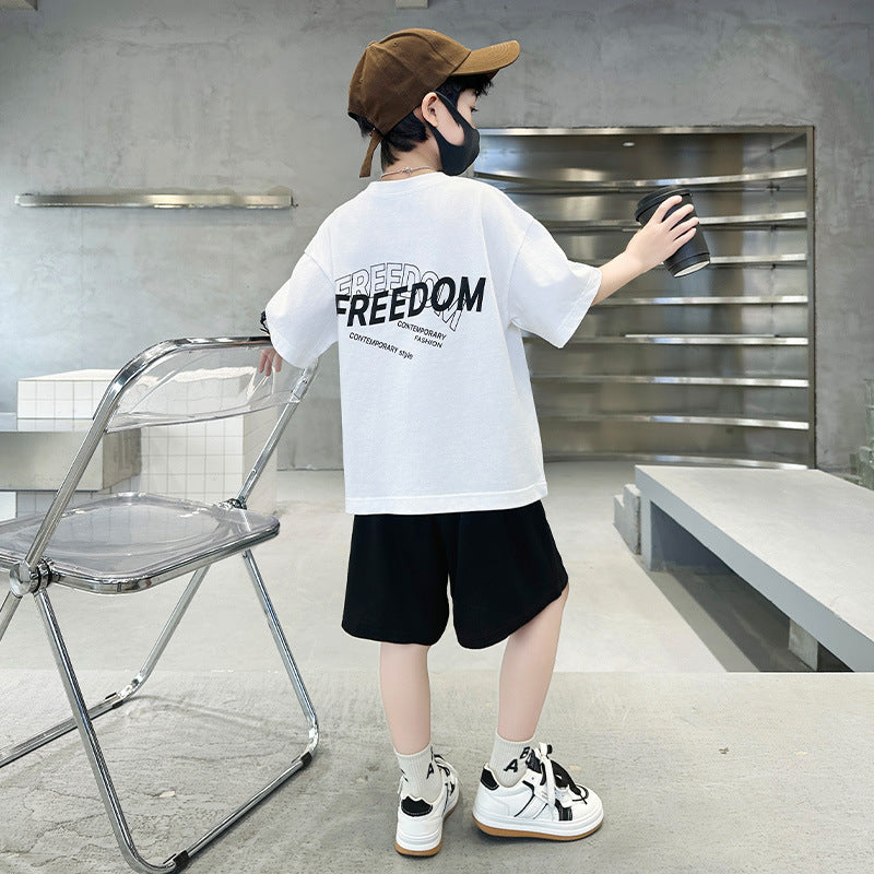 Boys' summer outfit  new summer collection, mid-to-large children's boys' lightweight, stylish, trendy, and cool short-sleeve set