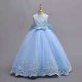 Ready-to-ship wholesale children's formal dresses, lace-trimmed wedding gowns, princess dresses, and runway dresses for girls