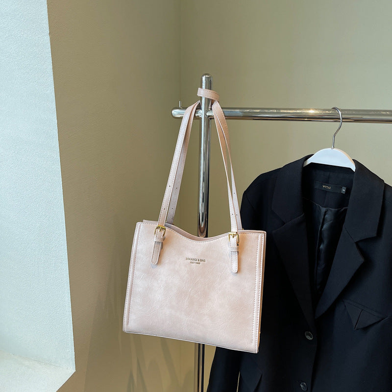 Retro red wedding bride large-capacity bag women's 2025 new autumn and winter versatile commuter shoulder bag tote bag