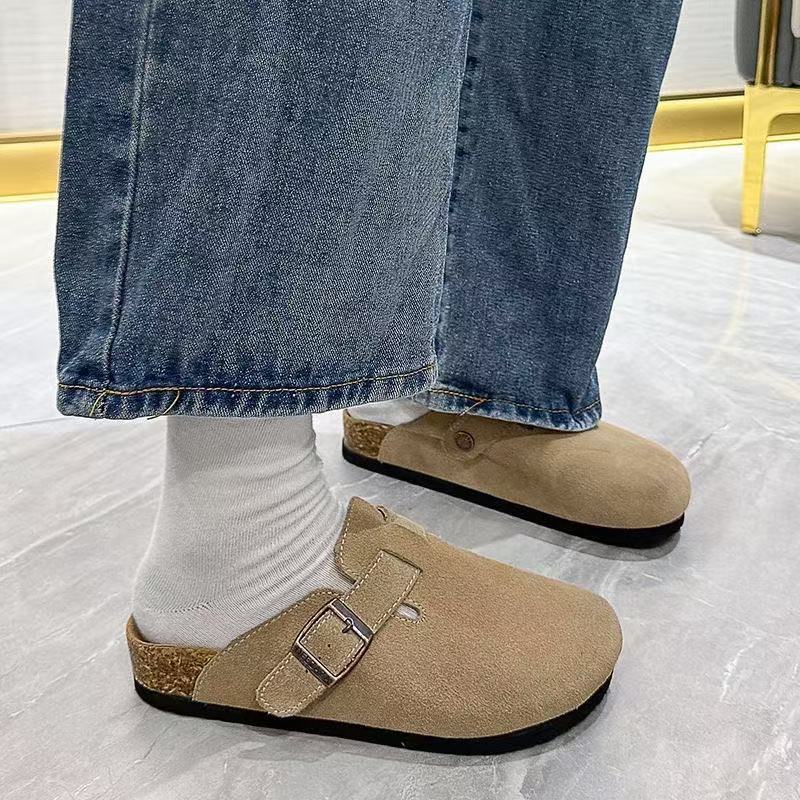 2025 new cute cartoon soft sole versatile closed-toe slippers women's fairy style outdoor wear cloud-like comfort sandals wholesale