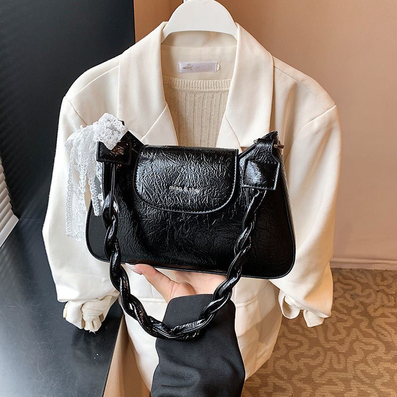 Cross-border large-capacity bag women's summer 2025 new fashion niche design messenger bag casual shoulder armpit bag