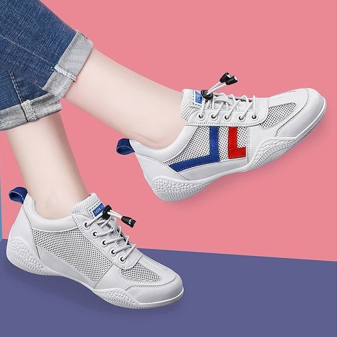 Mesh breathable hollow-out white sneakers for women, 2025 summer new arrival, versatile casual shoes for students, fashionable athletic skate shoes