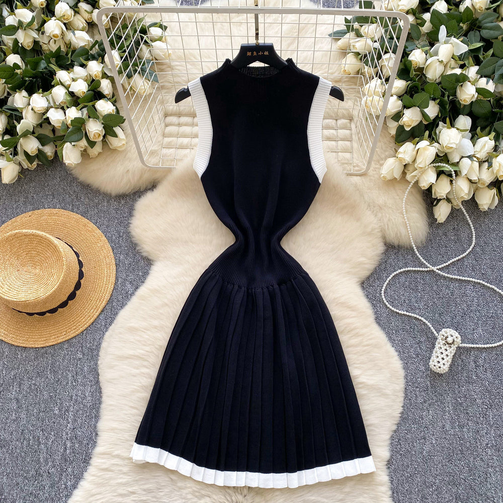 High-end niche sleeveless knittingdress women's summerretro waist slimming lookcontrast colorpatchworkpleated vest dress