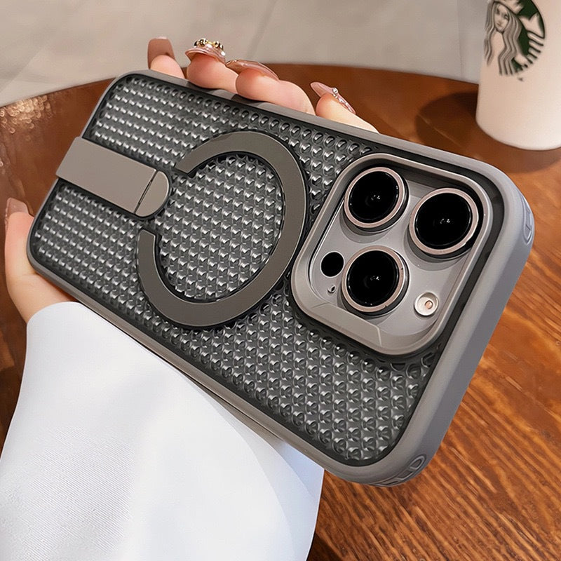 Fanxing honeycomb cooling magnetic stand compatible with apple 17pro phone case iphone16 ice point hollow anti-fall