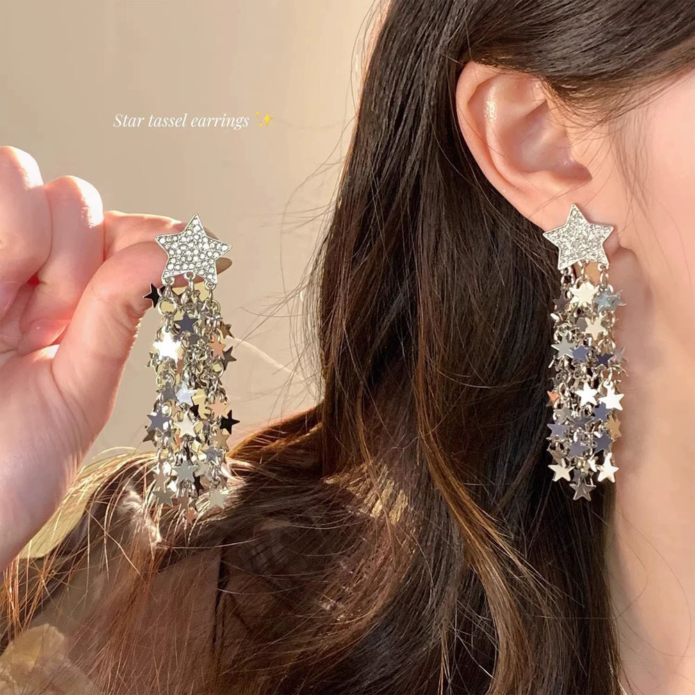 Spring break style white floral earrings - unique dopamine studs, niche design, versatile earrings