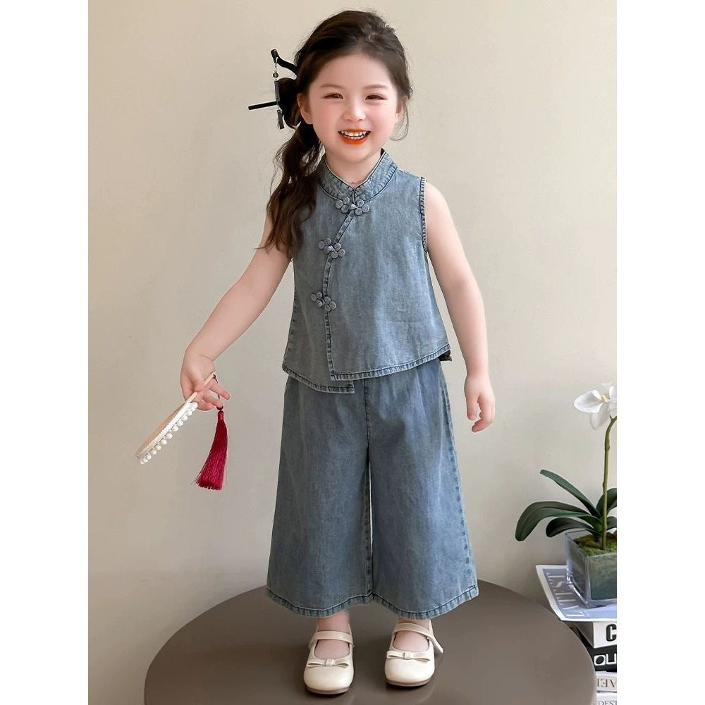 Korean style children's fashion wide-leg jeans: high-waisted, casual denim pants for toddlers and infants - trendy and stylish kids' clothing