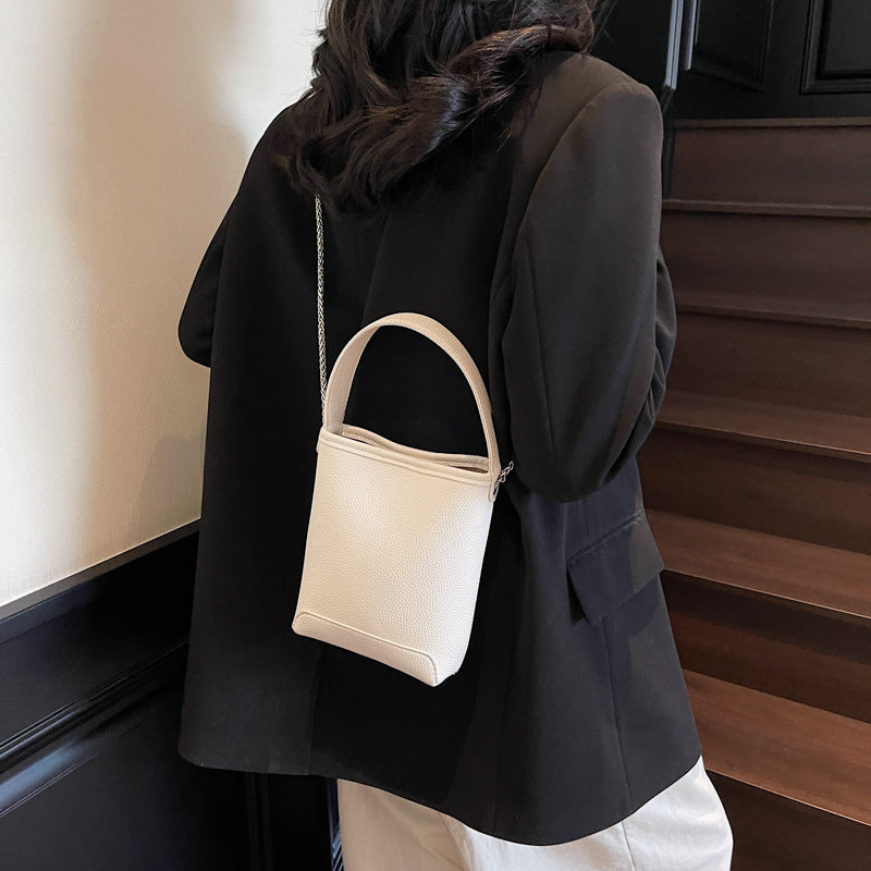 Cross-border mobile phone bag women's 2025 new fashion messenger bag Korean version mini shoulder bag Macaron simple bag