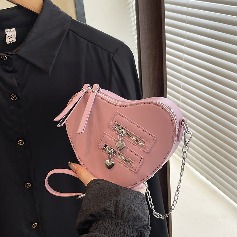 Foreign trade love-shaped small bag women's 2025 new high-end versatile women's bag fashionable and popular chain messenger bag
