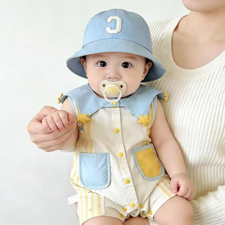 Summer lightweight newborn baby clothes - cute cartoon sleeveless romper for boys and girls, perfect for first birthday celebrations