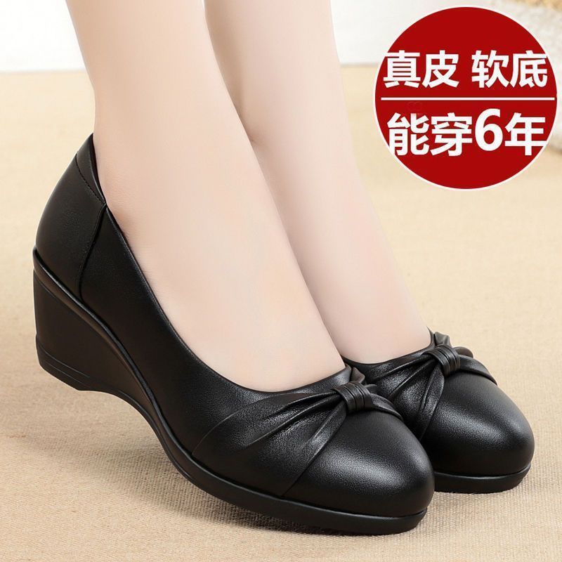 Genuine leather fashion sandals for women, 2024 new flat open-toe beach sandals, ladies' summer soft sole comfortable non-slip