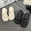 Thick sole thick heel slippers for women summer outwearthick sole shit feeling 2025new arrivalsummer popular beach sandals