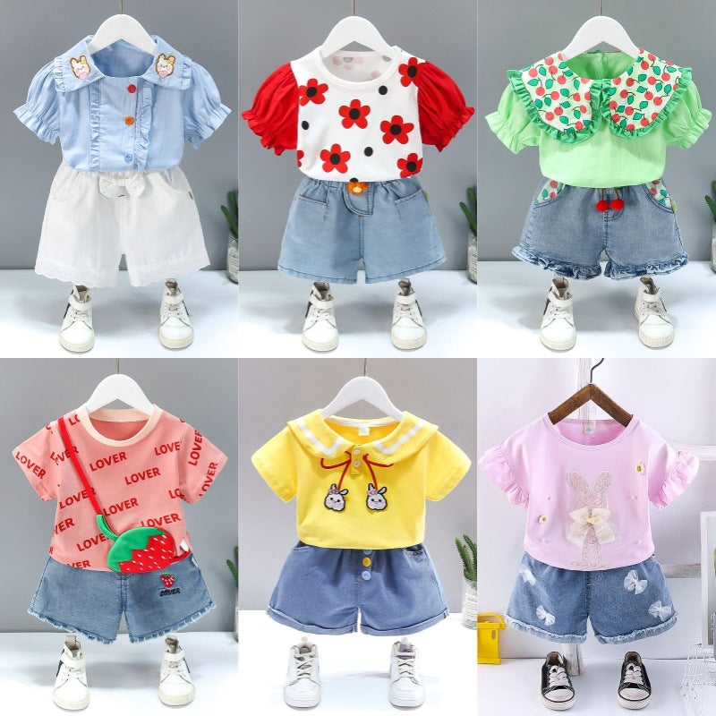 Girls' summer outfit set : trendy and stylish two-piece set for little girls - short sleeve top and shorts - wholesale available