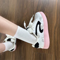 Women's sneakers: trendy ins style, spring/autumn 2026 new collection - versatile white shoes with leather upper, soft sole, athletic & casual bread shoes