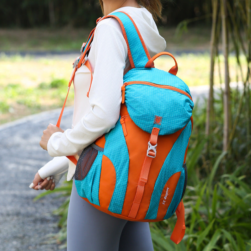 Outdoor leisure sports cycling hiking backpack backpack large capacity nylon backpack mountaineering bag wholesale