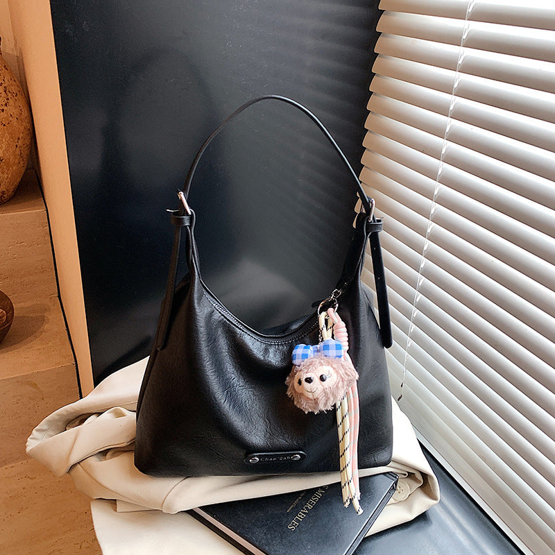 Foreign trade advanced sense underarm bag women 2025 new fashion versatile shoulder messenger bag niche design commuter bag