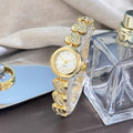 New women's heart-shaped bracelet watch - cross-border hot seller, quartz movement, petite diamond-accented watch bracelet, wholesale from manufacturer