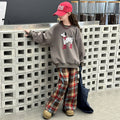 Girls' spring new arrival: sweatshirt and wide-leg pants set - loose fit, cute dog print, and plaid design for mid-to-large children