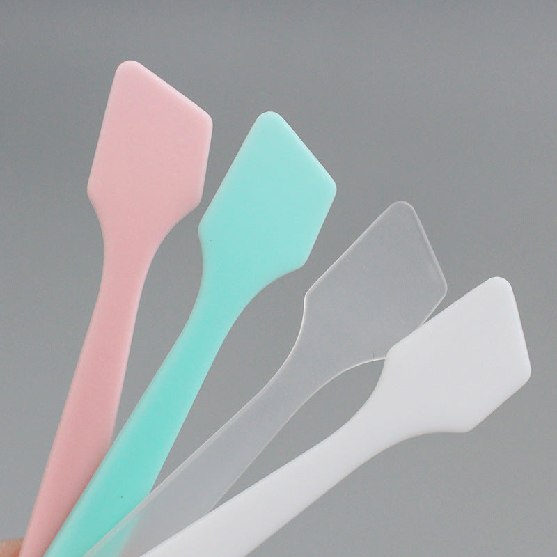 Wholesale factory for cosmetic tools: cream dispensing spatulas, mask applicators, mixing brushes, scrapers, spoons, and small cosmetic scrapers