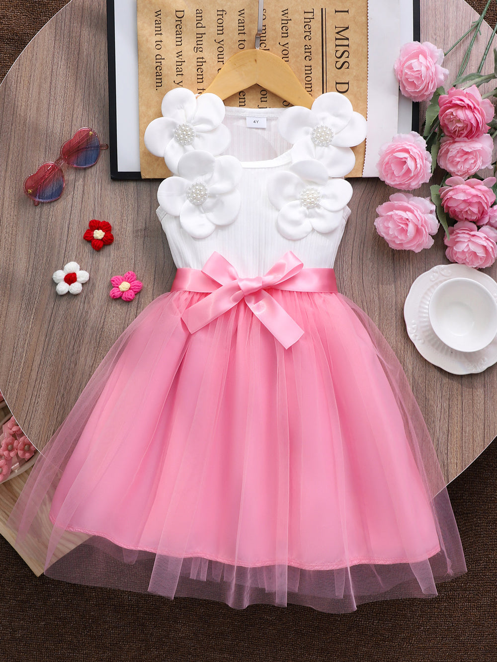 Girls' dress for toddlers and young children, pearl flower bow mesh dress