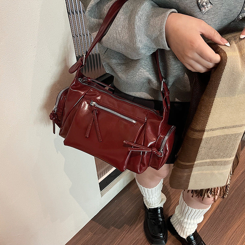 Cross-border retro old armpit bag Spice girl shoulder messenger bag washed soft leather multi-zipper dual-purpose bag function