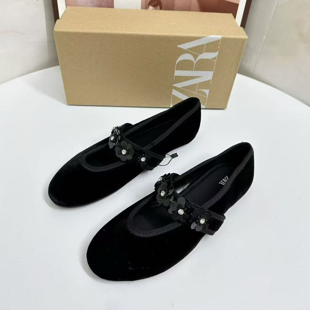 Za's 2025 new women's shoes: low-heeled, elegant, socialite-style pumps with closed toe, low-cut design, and ankle strap