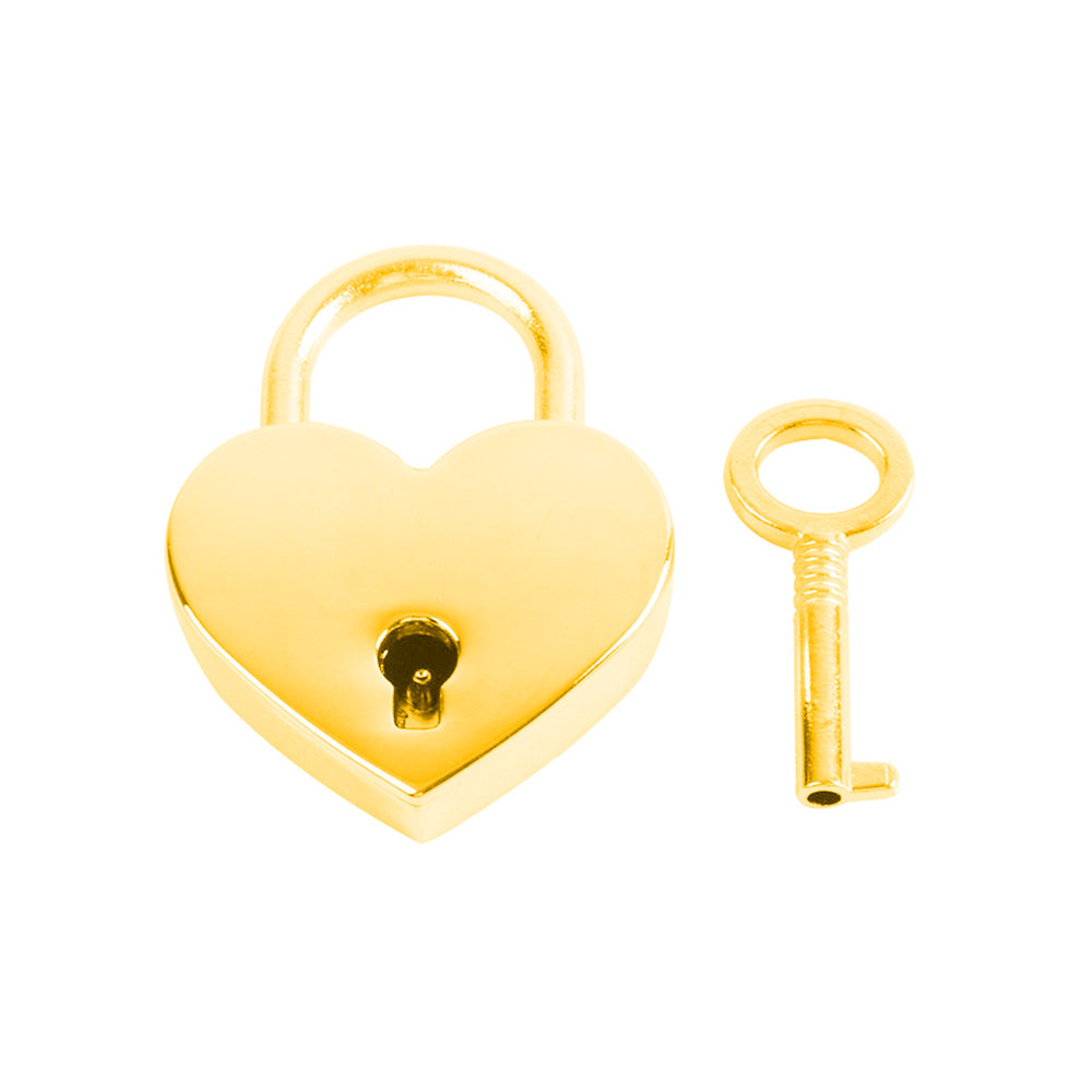 Titanium steel necklace for women, stainless steel clavicle chain with heart-shaped 18k gold plated heart and key charm, hypoallergenic