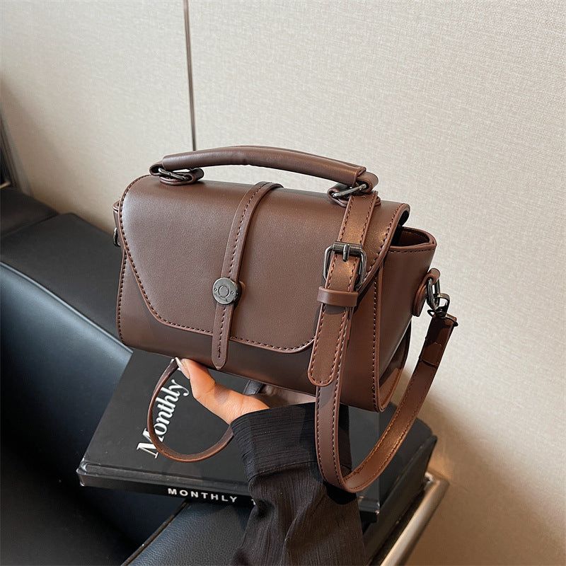 Cross-border wholesale retro bag women 2025 new high-end textured messenger bag fashionable commuter portable small square bag