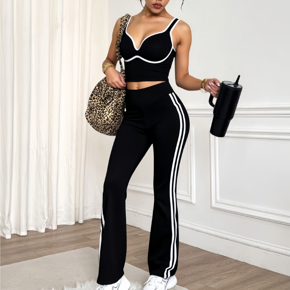 New arrival: bestselling cross-border black and white color block bra & flare leggings set - quick-dry, stylish, and perfect for everyday wear or yoga