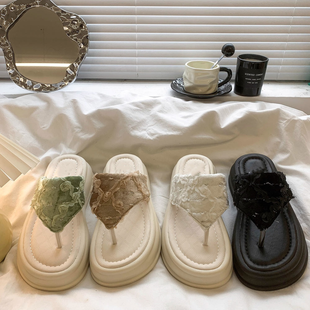 Women's sandals and slippers are super popular in 2026. new arrival summer beautiful outwearfashionsense of designthick soleeasiest for matchskirt slippers