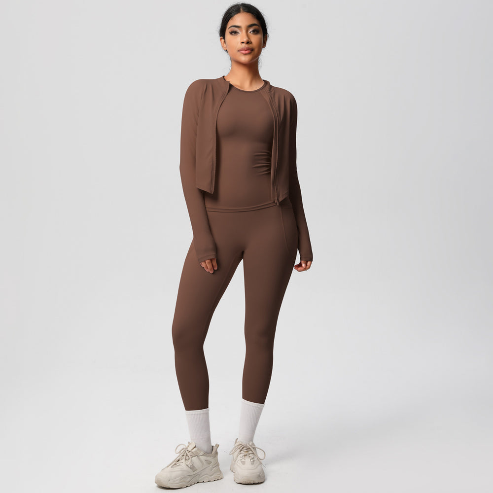 Solid color new outdoor casual quick-dry sports yoga outfit - tight-fitting, butt-lifting, pocketed shorts - fitness naked feel three-piece set