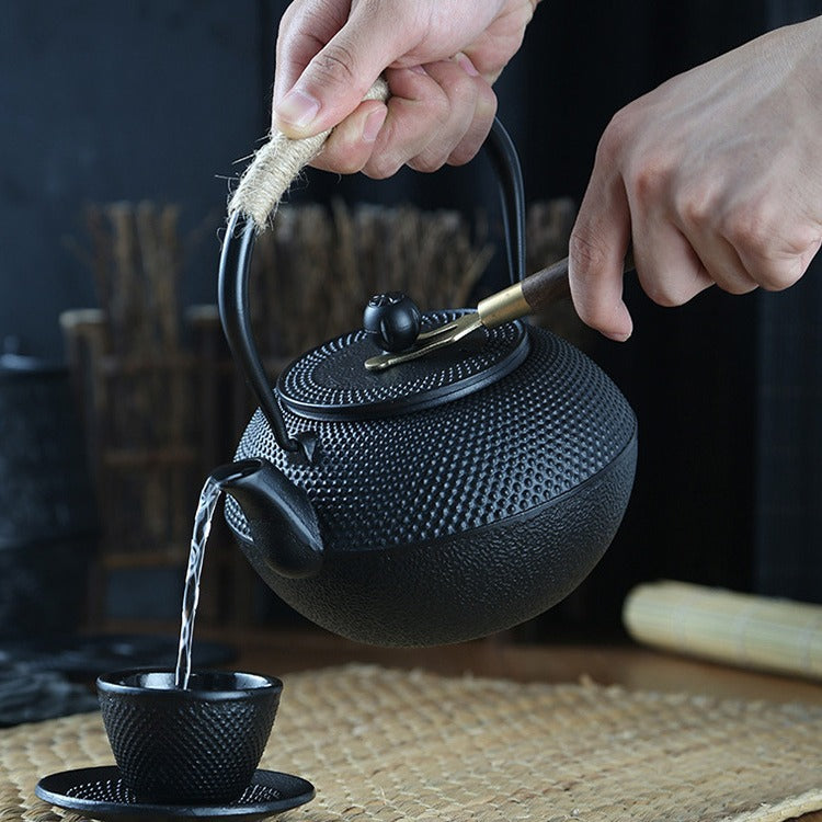 Household peripheral stove tea making special iron kettle japanese style handmade water kettle outdoor camping style tea kettle cast iron tea kettle