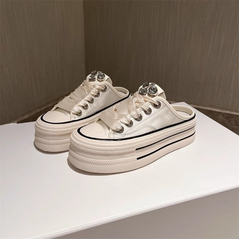 Xiaobai half slippers 2024 new summer super fire rhinestone satin surface lazy thick bottom versatile bag head slippers women