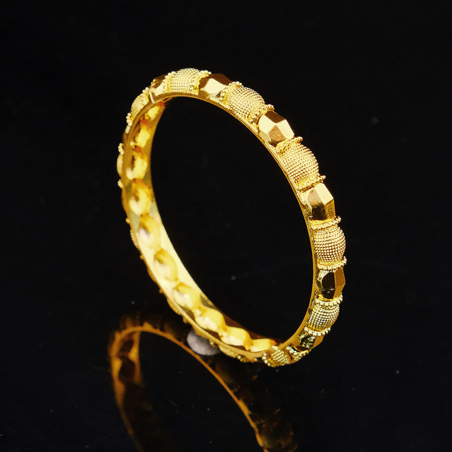 Exquisite middle eastern women's carved bangle, gold-plated copper bracelet, wedding jewelry gift for dubai newlyweds and parties
